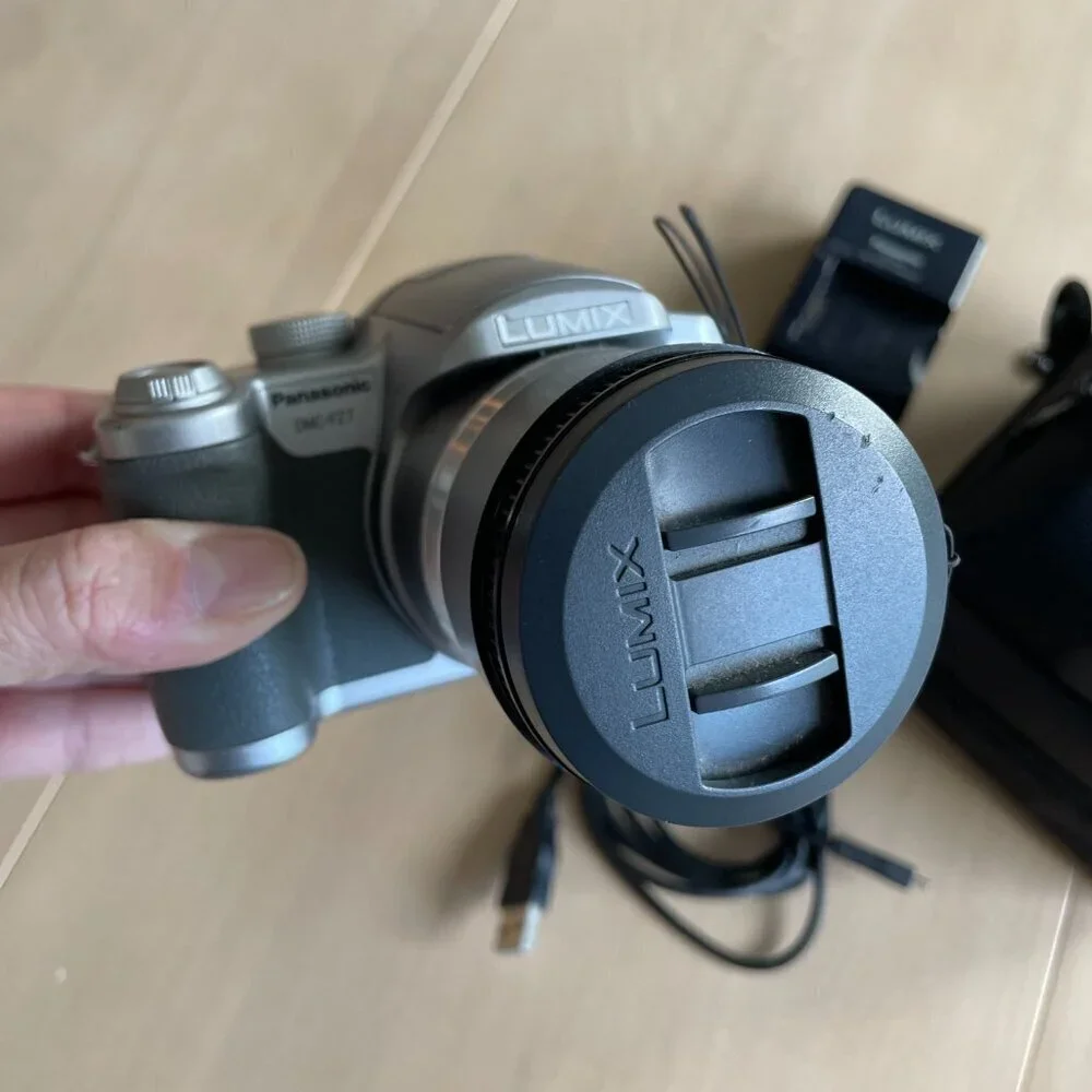 Panasonic Lumix DMC-FZ7S 6MP Digital Camera ,12x Optical Image Stabilized‎ Zoom